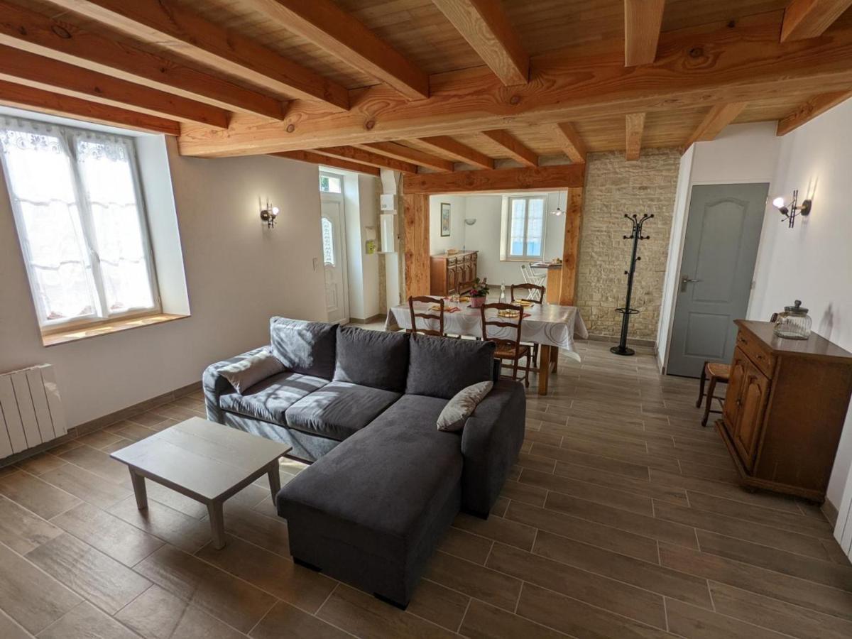 Maison Lumineuse Avec Cour Privative, Proche Sites Culturels, Tout Confort, Equipe Bebe, Wifi Inclus - Fr-1-653-98 Puyreaux Экстерьер фото